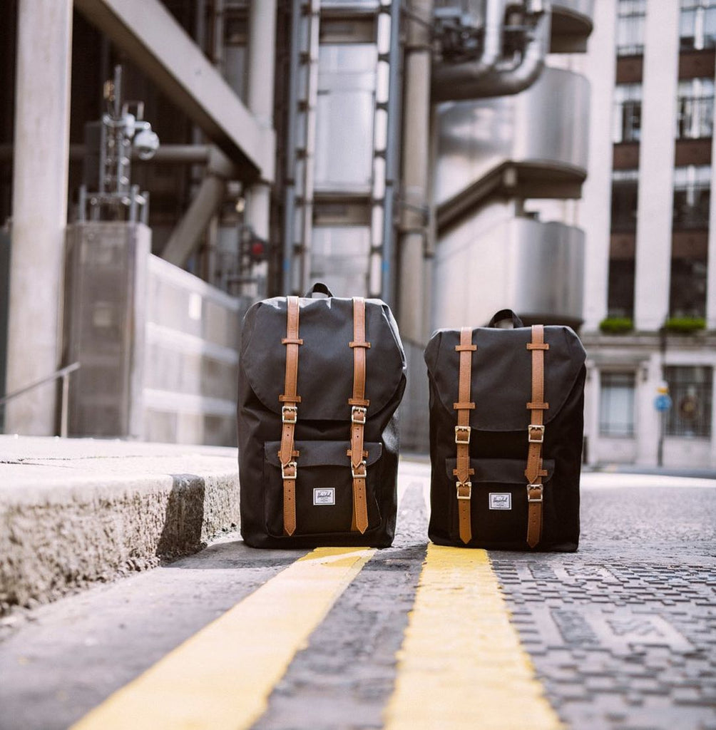 Herschel Black Essentials